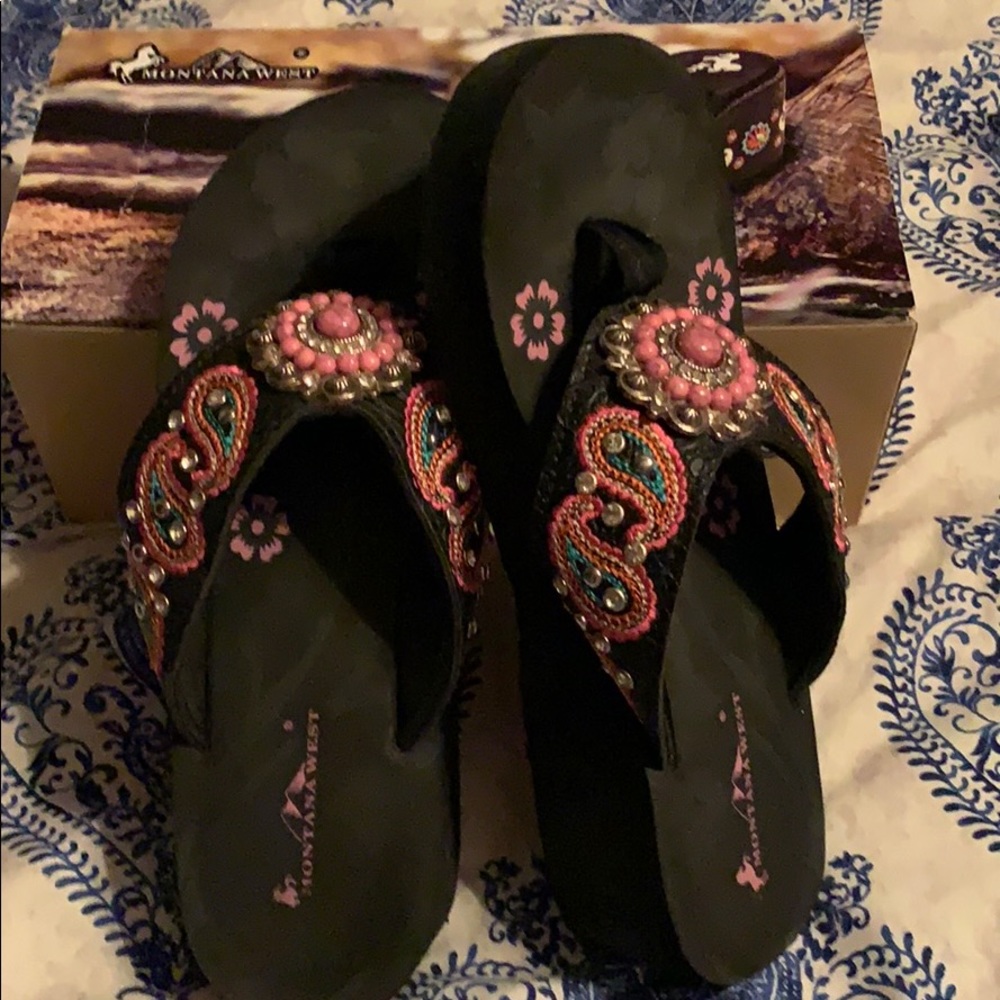 Montana West flip flops